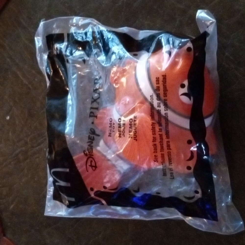 McDonalds Disney Pixar Nemo toy